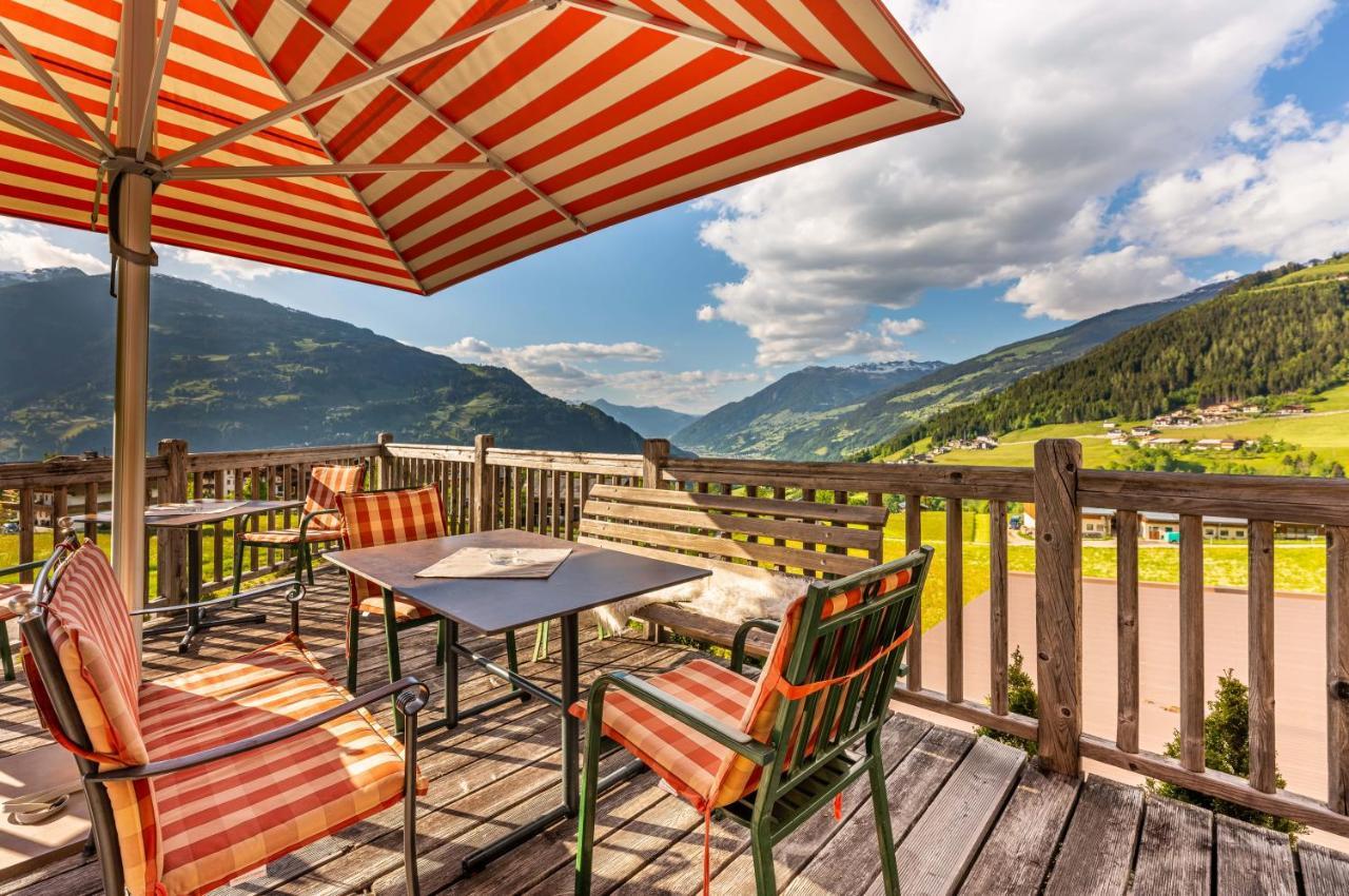 Alpen Wohlfuehlhotel Doerflwirt Hainzenberg Ngoại thất bức ảnh