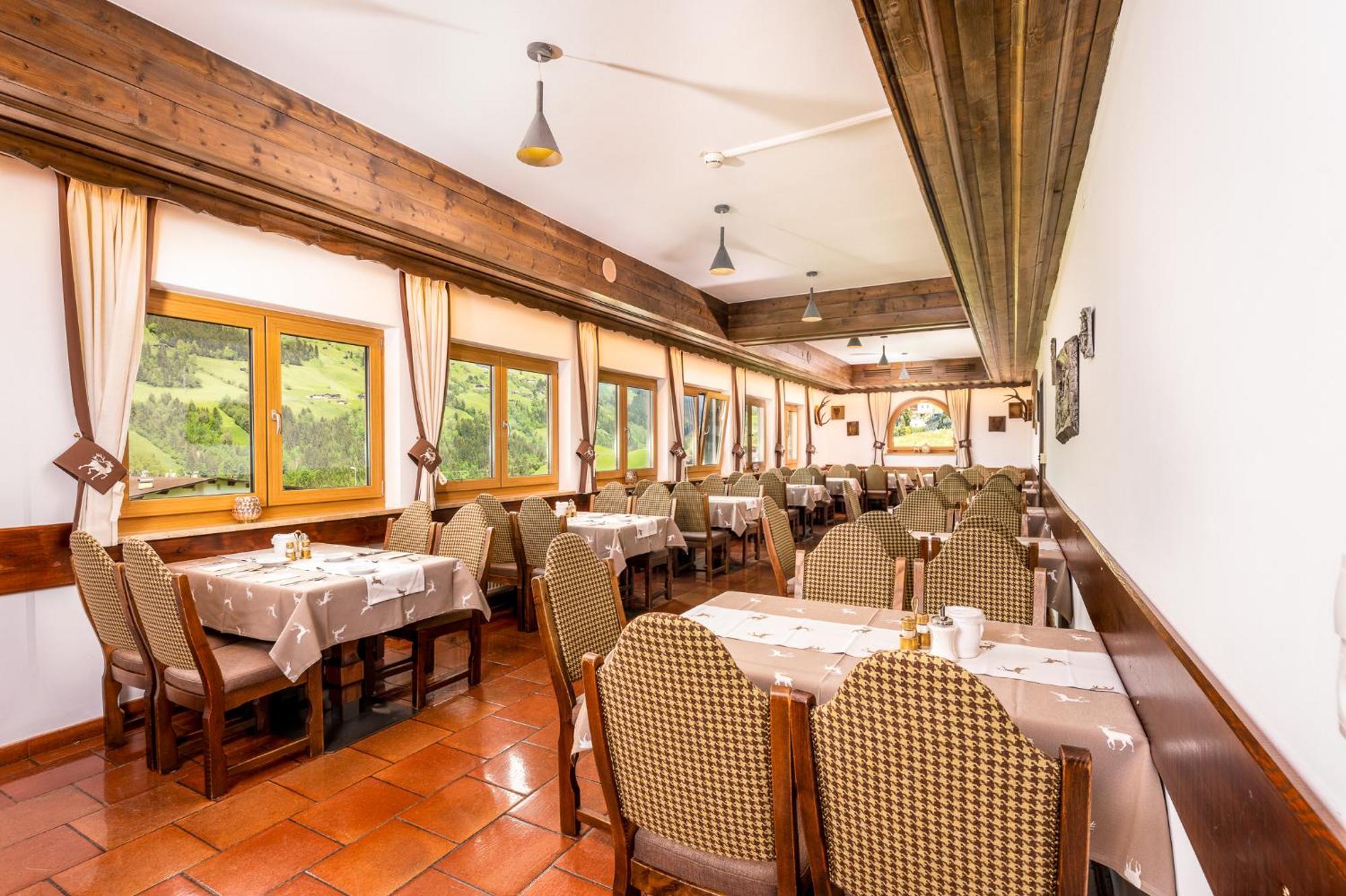 Alpen Wohlfuehlhotel Doerflwirt Hainzenberg Ngoại thất bức ảnh