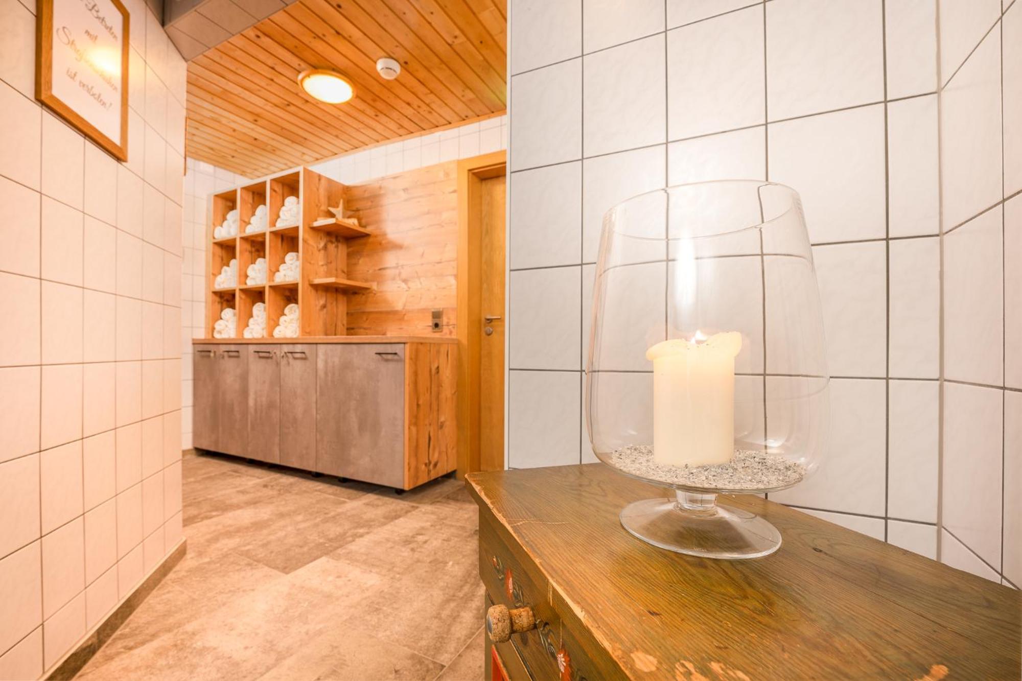 Alpen Wohlfuehlhotel Doerflwirt Hainzenberg Ngoại thất bức ảnh