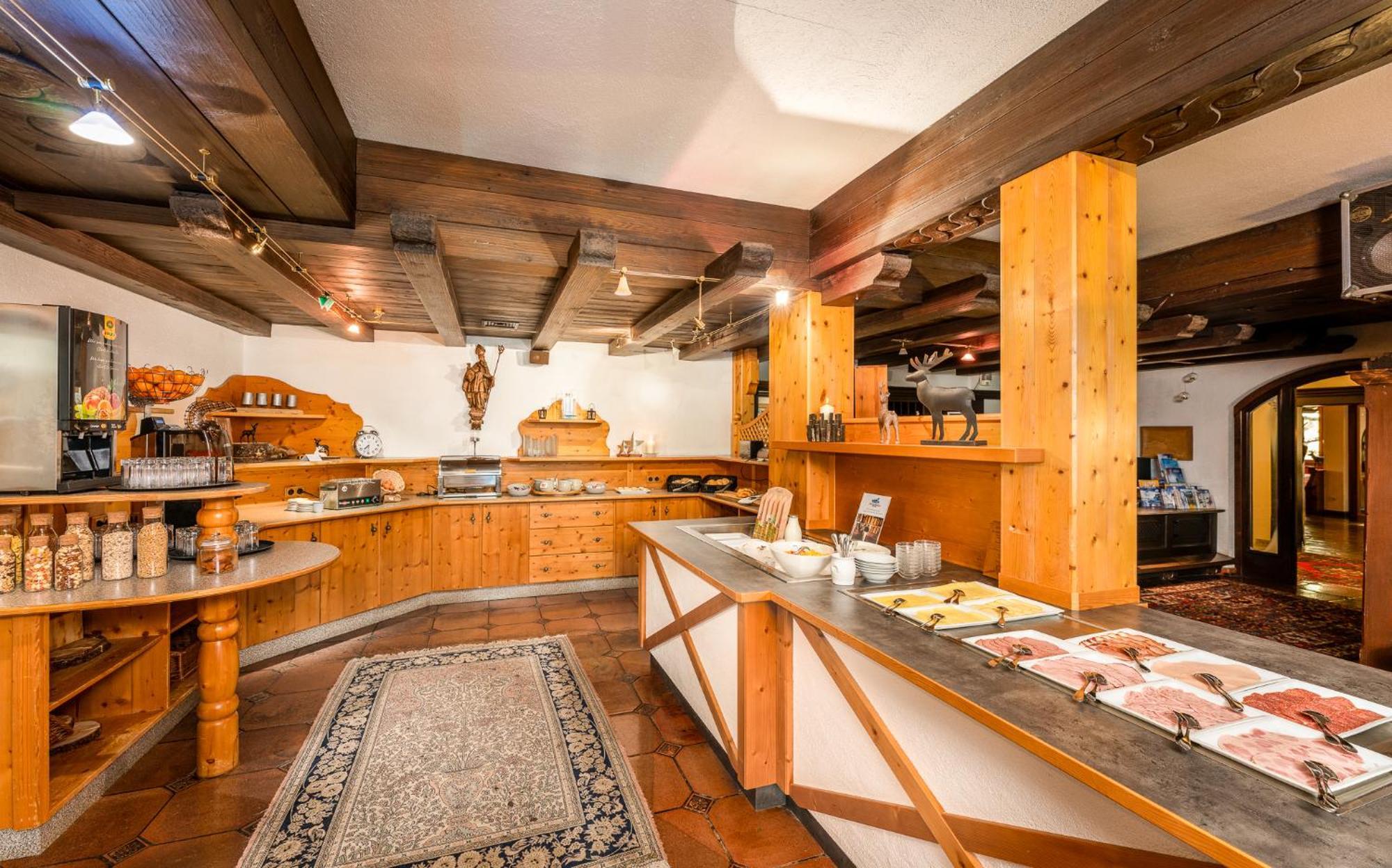 Alpen Wohlfuehlhotel Doerflwirt Hainzenberg Ngoại thất bức ảnh