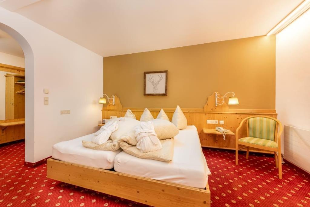 Alpen Wohlfuehlhotel Doerflwirt Hainzenberg Ngoại thất bức ảnh