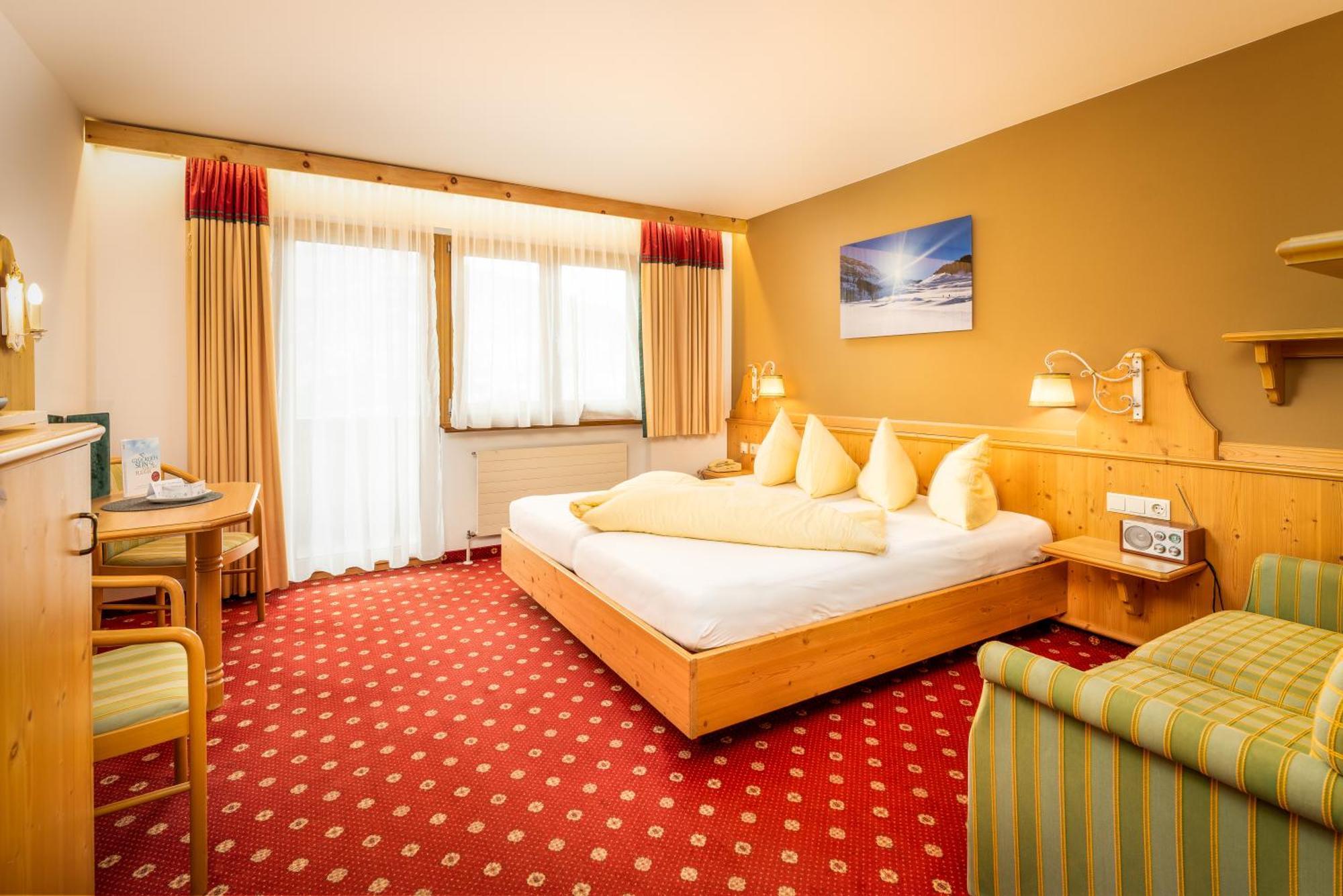 Alpen Wohlfuehlhotel Doerflwirt Hainzenberg Ngoại thất bức ảnh