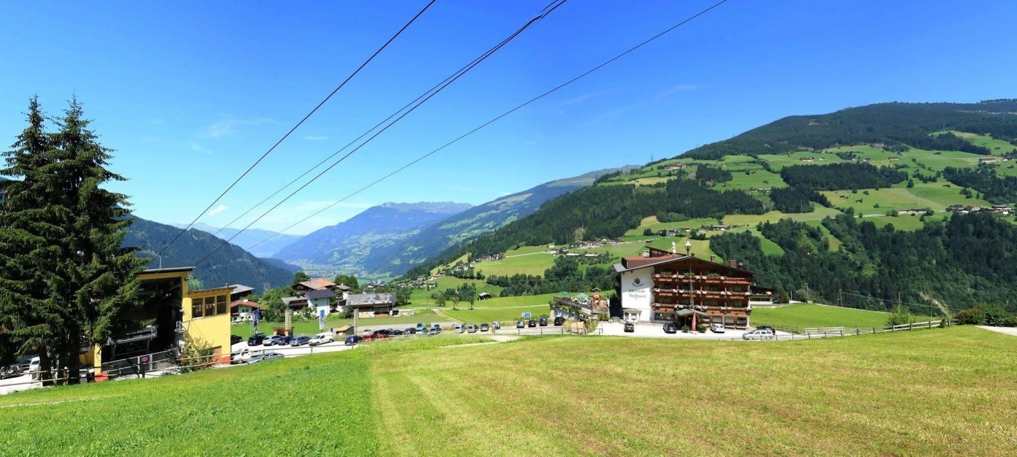 Alpen Wohlfuehlhotel Doerflwirt Hainzenberg Ngoại thất bức ảnh