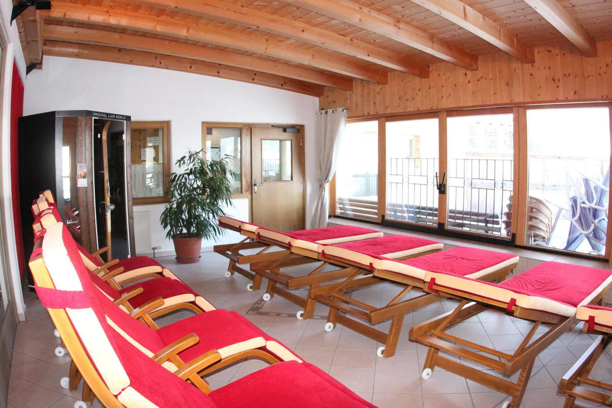 Alpen Wohlfuehlhotel Doerflwirt Hainzenberg Ngoại thất bức ảnh